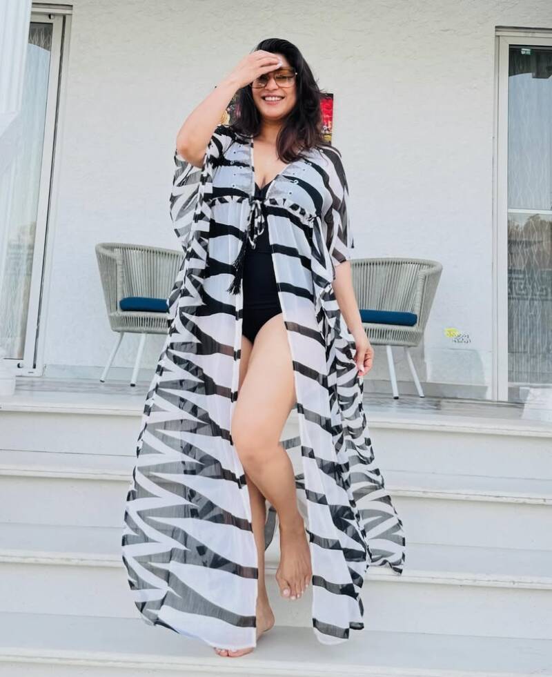 tv actor Arjun Bijlani's hot wife Neha Swami 