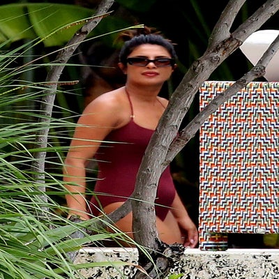 priyanka-chopra-in-a-bikini-08-03-2019-5-standard-ms0os0.jpg