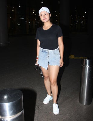 rashmi-desai-spotted-12-standard.jpg
