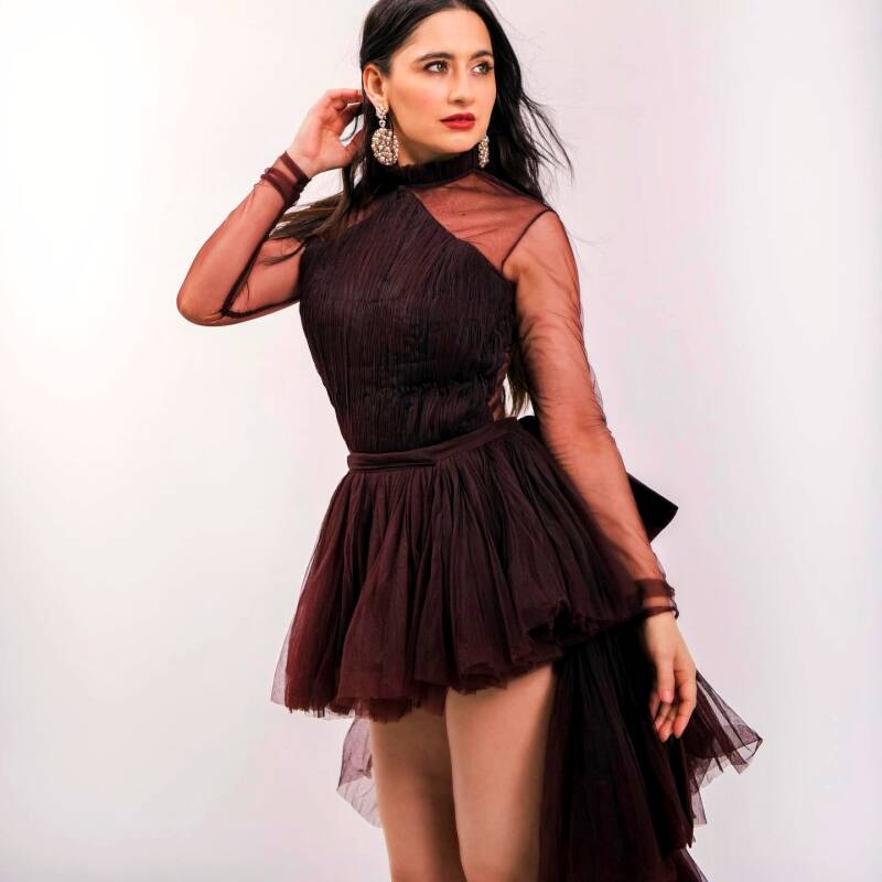 Sanjeeda Shaikh milky hot thighs and legs amazing hot photos4