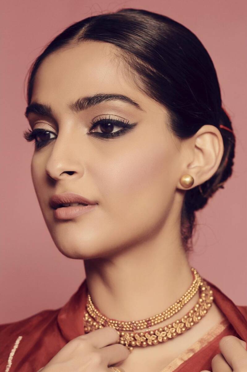 Sonam Kapoor beautiful 