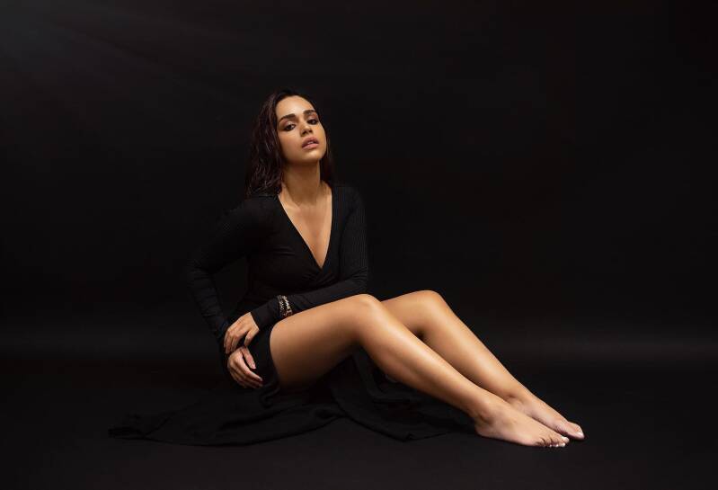 Naila Grewal hot photoshoot in black dress