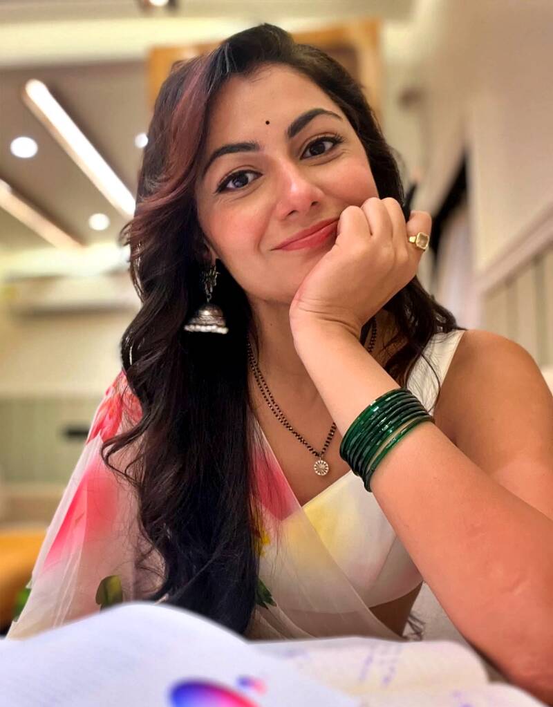 Beautiful face of Sriti Jha 