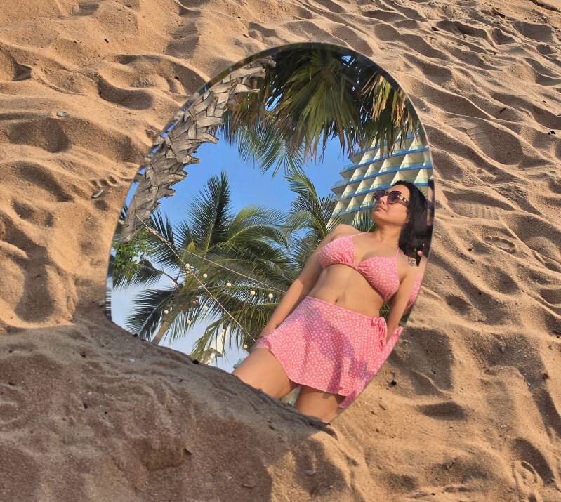 Kamya Punjabi hot desi