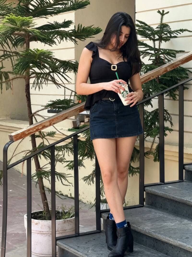 Indian female badminton player Somya Gupta 