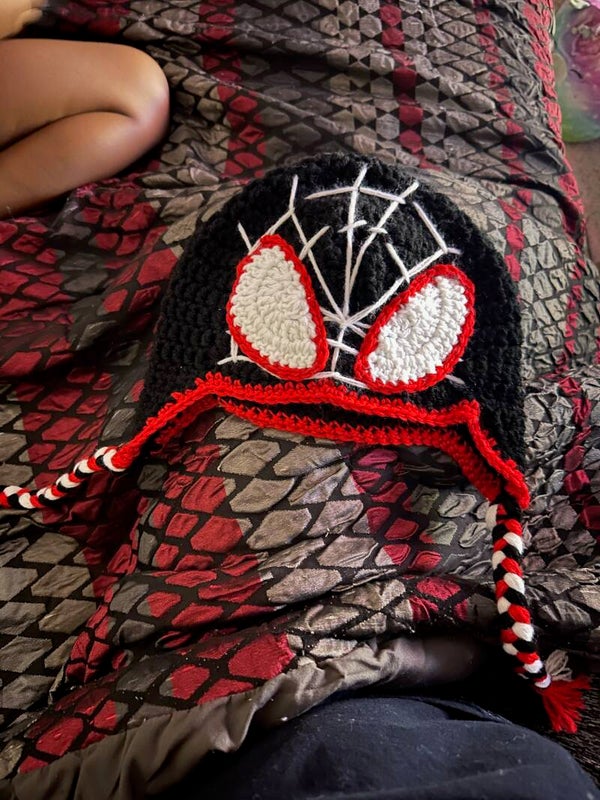 Spider-man crochet hat