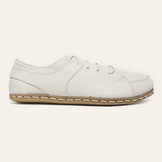 Ladies sneakers white