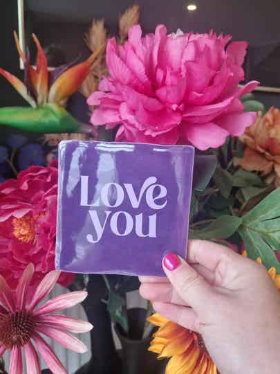 Tegeltje Love You Paars