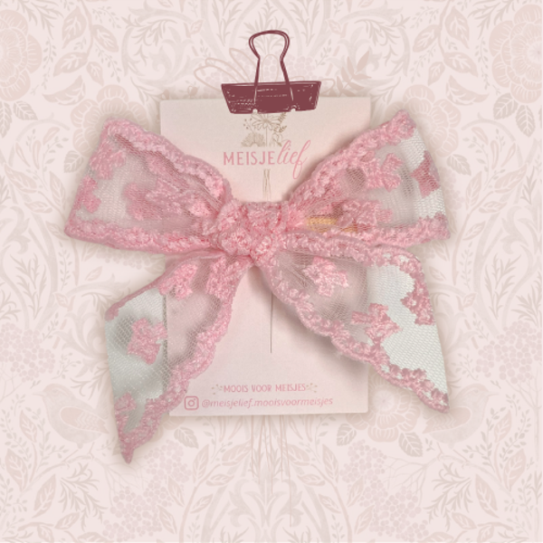 Haarstrik Anneke Roze