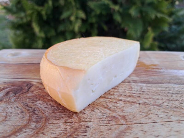 Kozi Ser Wędzony - Naturalny, Ręcznie Wytwarzany, 300g