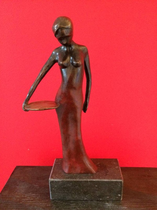 Sculpture Lady in Red