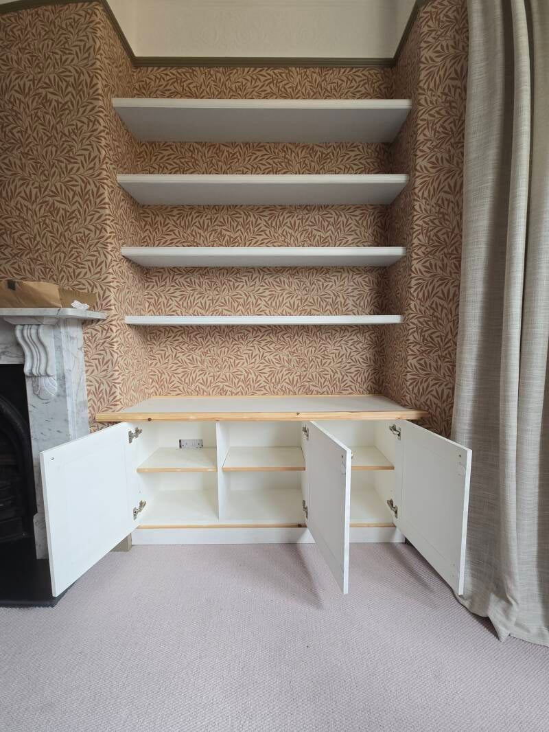 Internal shelving in units