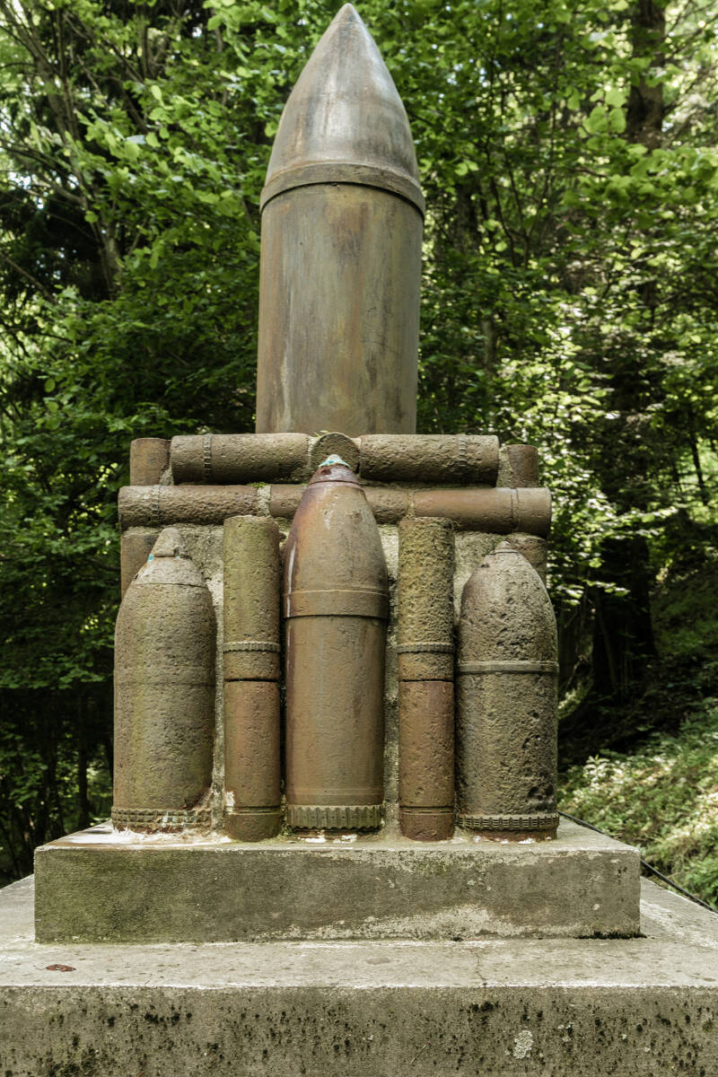 Particolare del monumento 