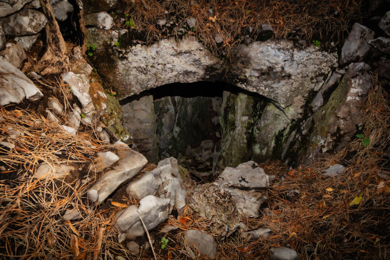 Entrata di cavità 4