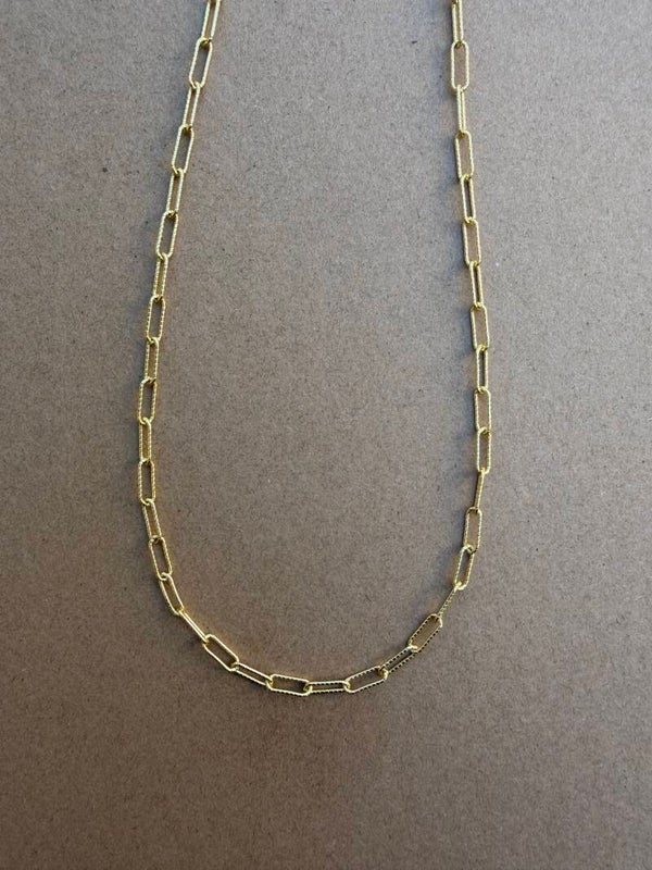 Paper clip chain