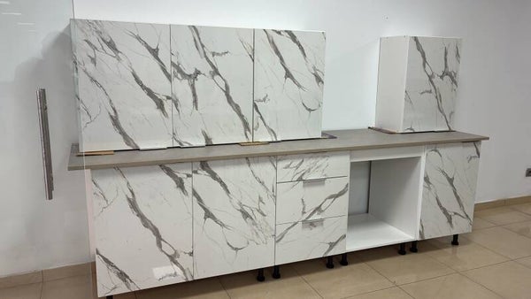 Cocina económica 2,60 brillo marmol