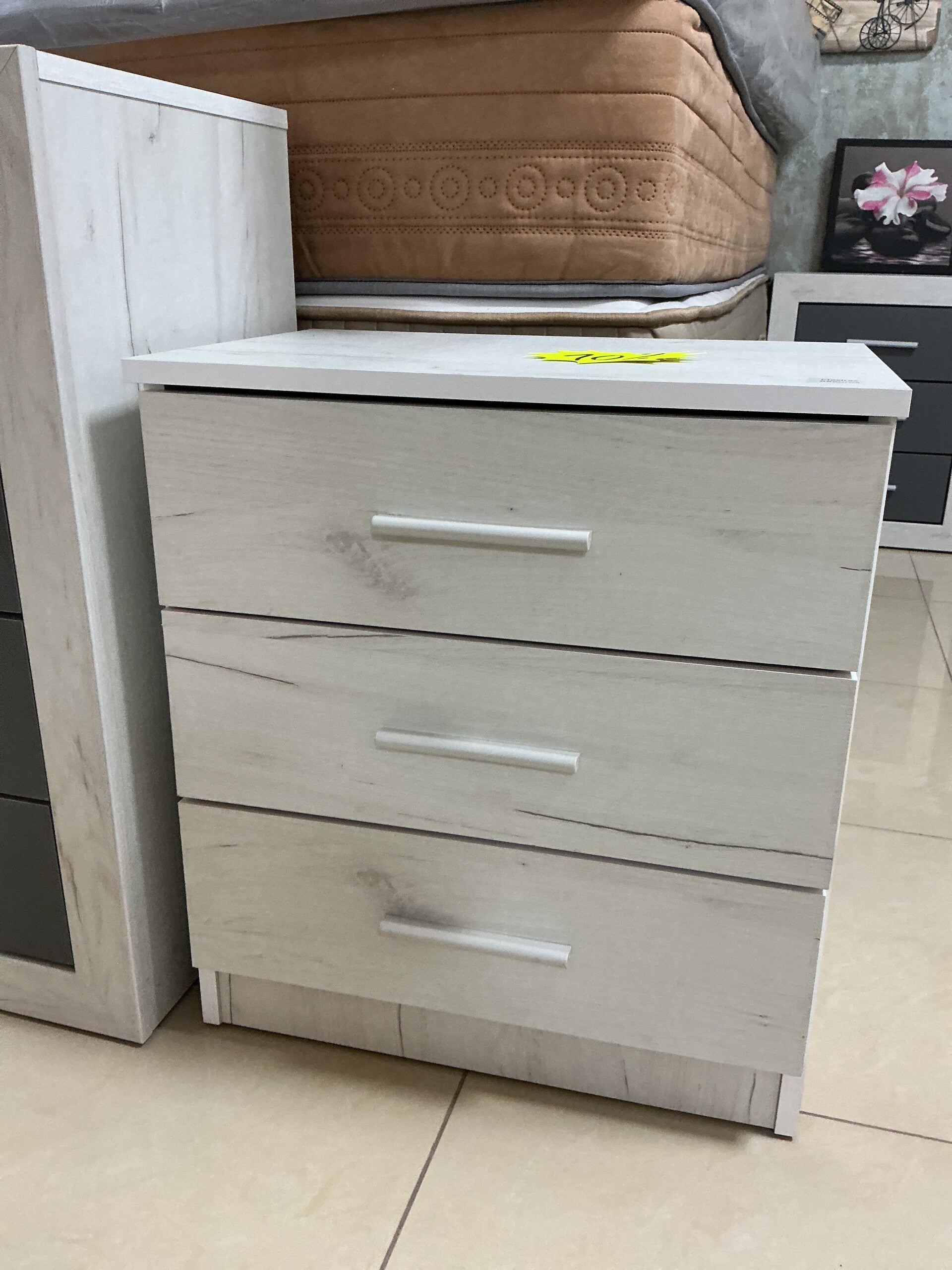 Mesita blanco ártico