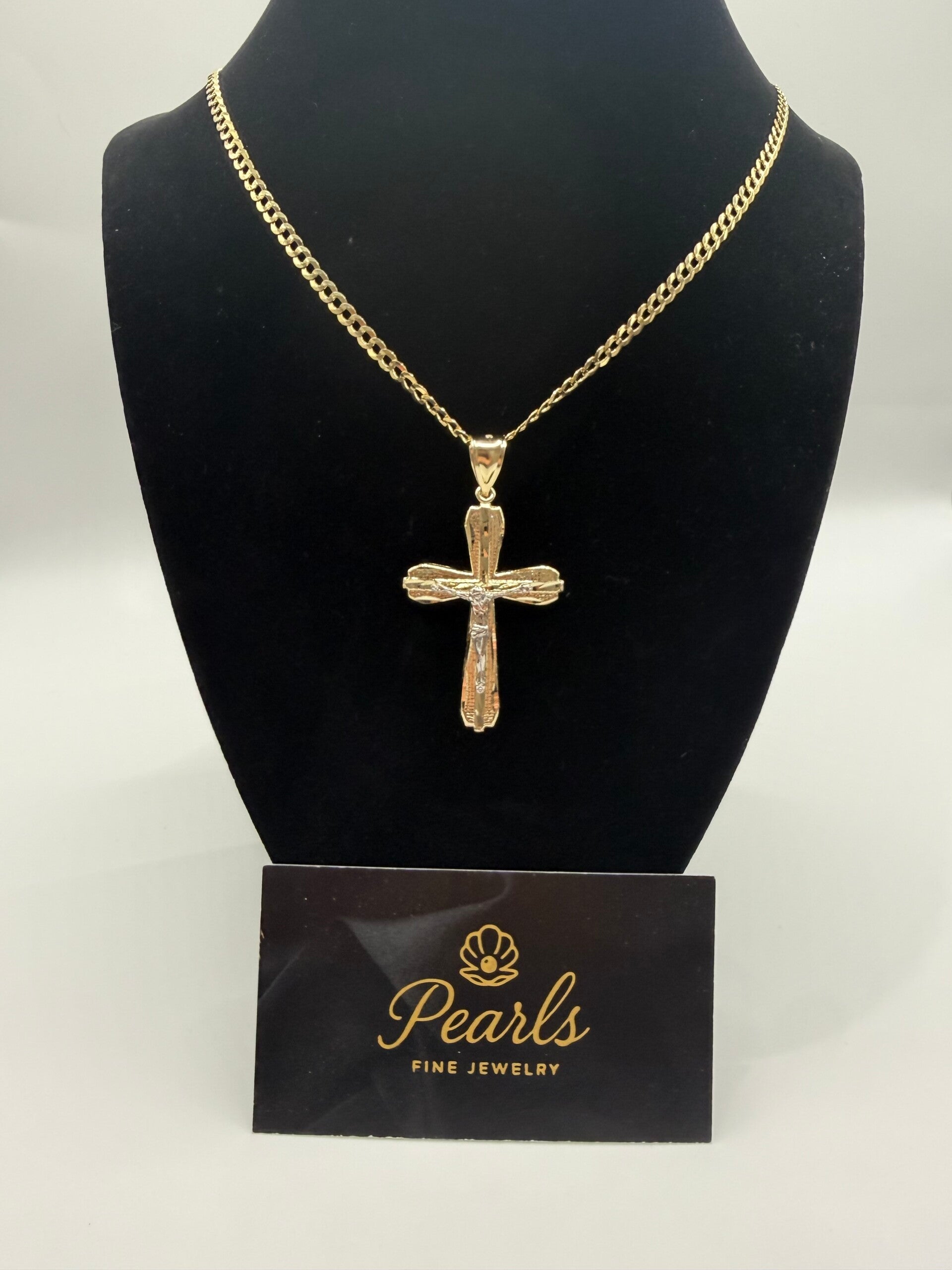 10k Italian solid curb link + Jesus on the cross Charm