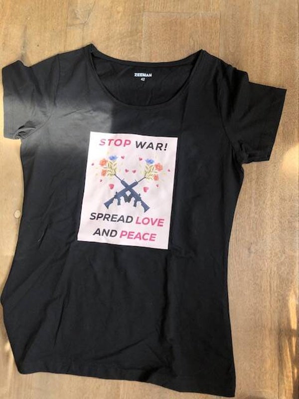 Shirt Stop War, spread Love & Peace