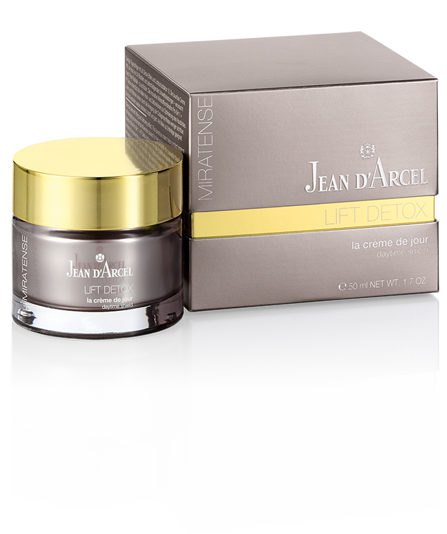 Luxueuze, zachte dagverzorging met liftend/detox effect