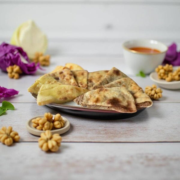 Ossetian pie with cabbage and walnuts