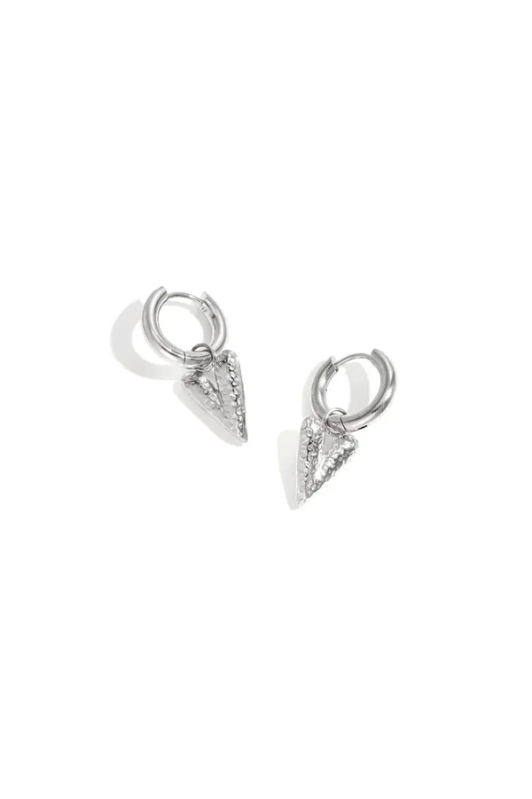 Oorringen met gestructureerd hangend hart- zilver