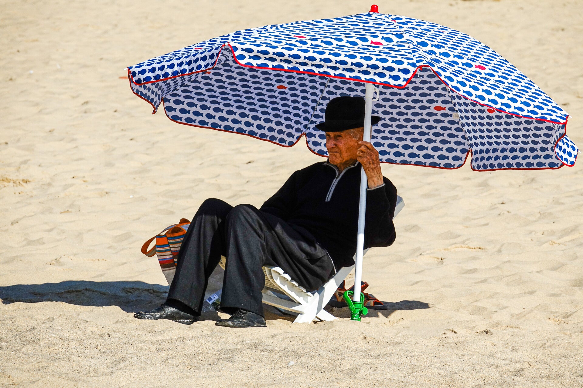 p-comme-parasol-standard-9tniqd.jpg