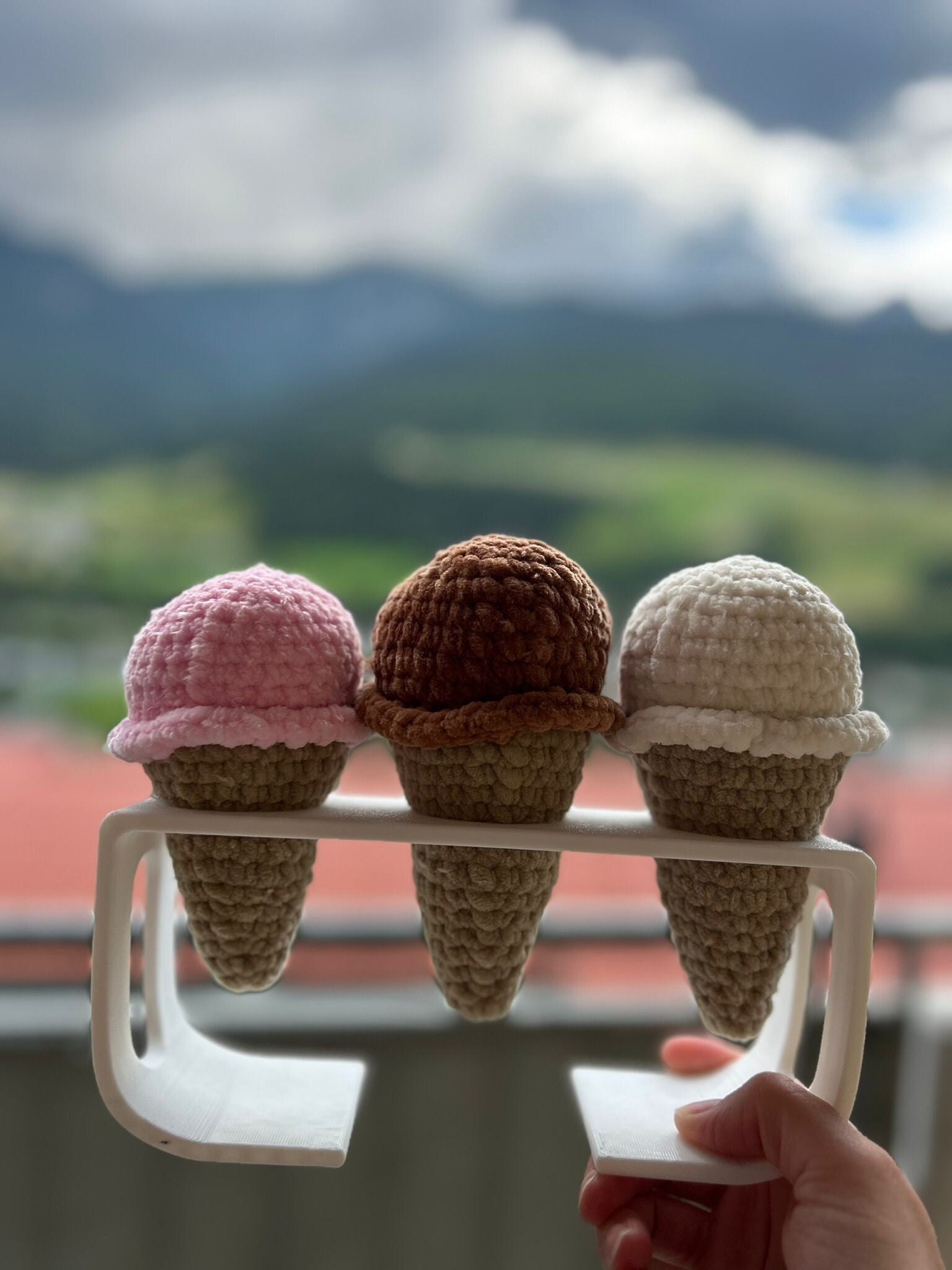 Gehäkeltes Eis Set mit 3D gedrucktem Eisständer