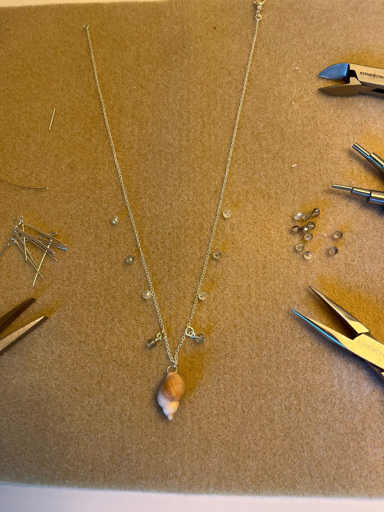 Sparkling Shell Necklace