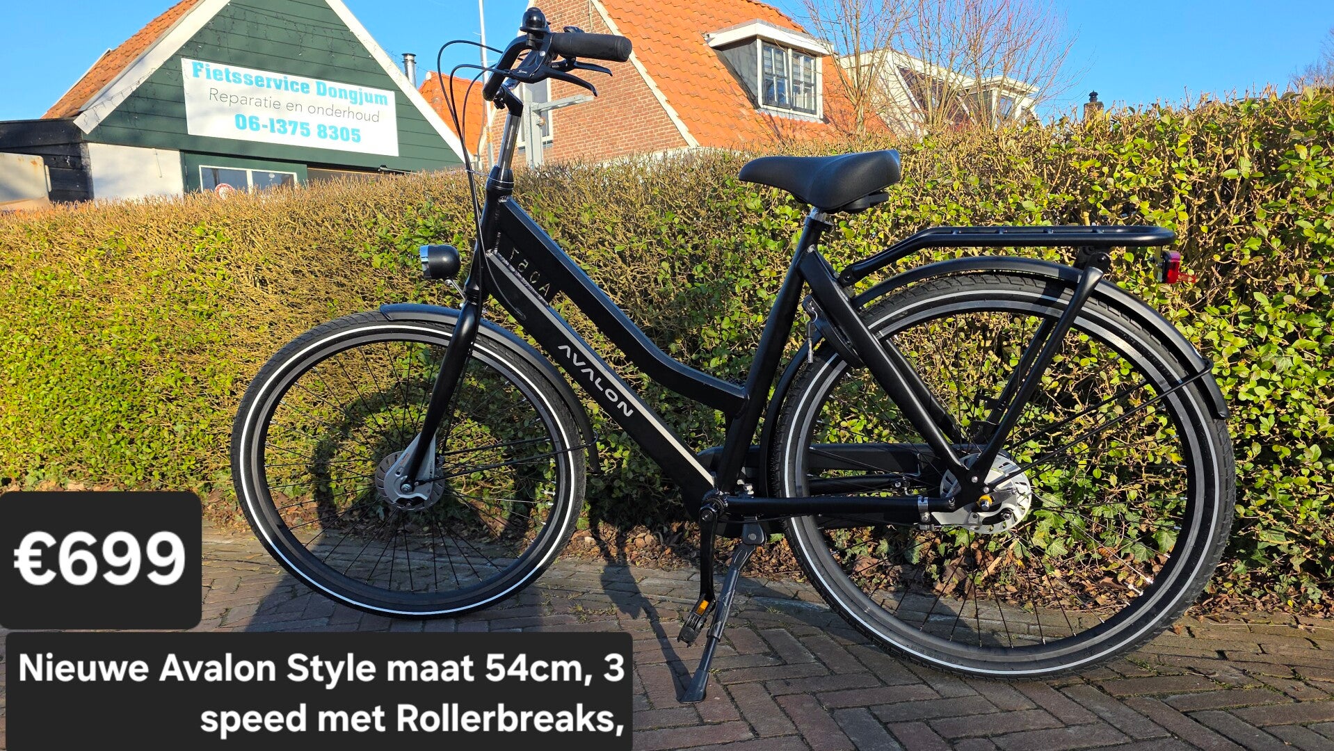 Nieuwe Avalon Style maat 54cm mat zwart