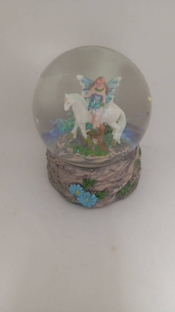 Fairy & unicorn snow globes