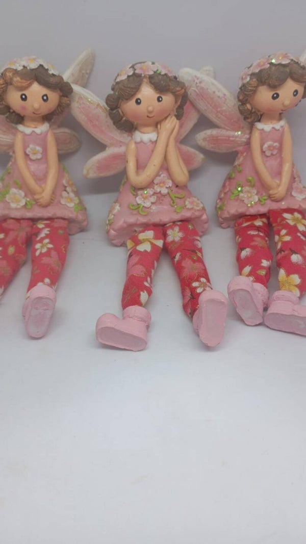 Three sitting shelf Fairys