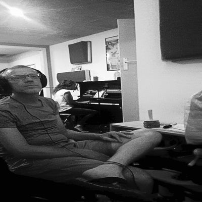 studioPM82020.jpg
