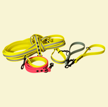 Reflective Neon Yellow longline, Neon Pink and Neon Yellow double-ended training lead, Neon Yellow traffic lead and sage traffic lead.