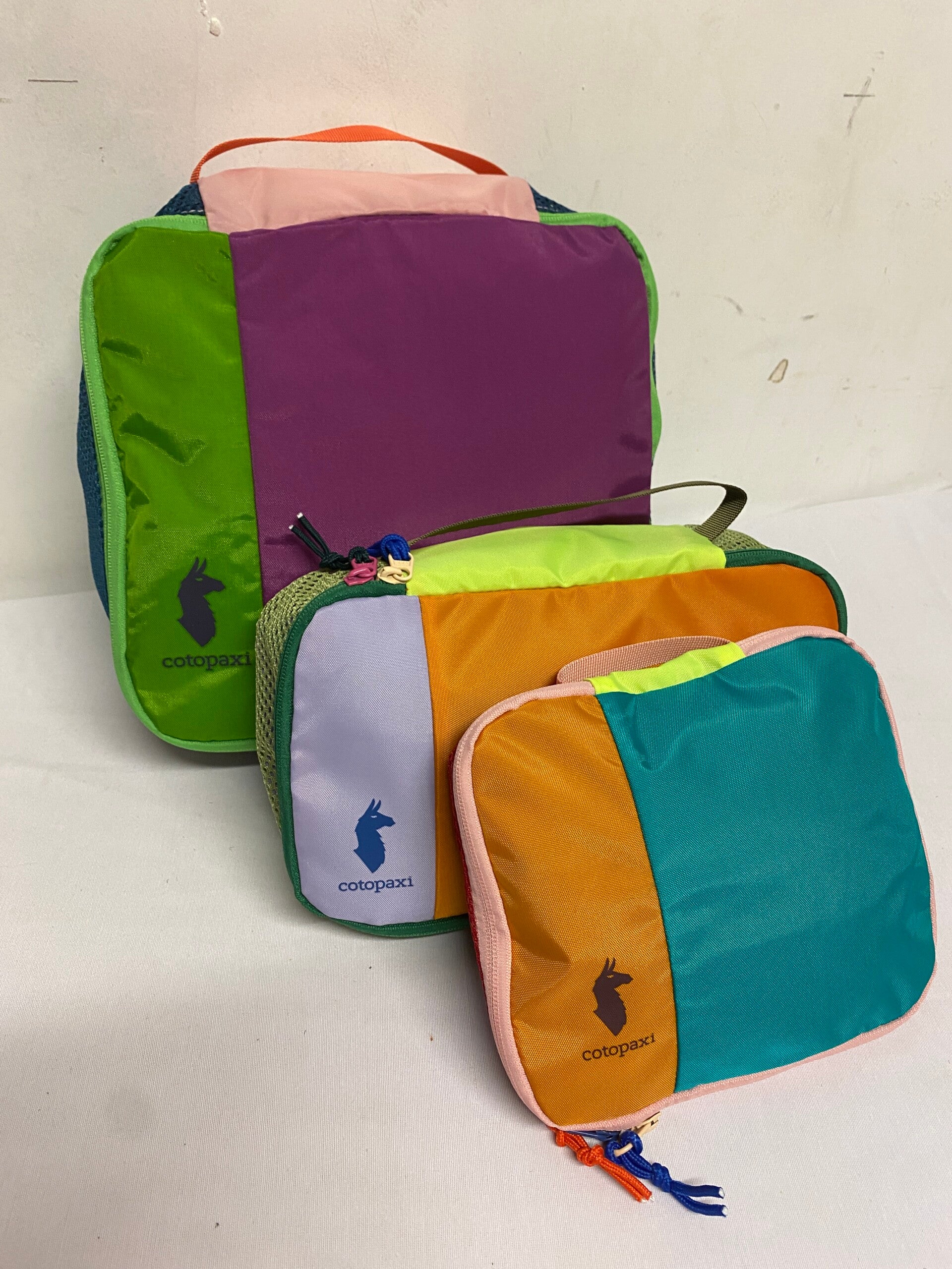 Cotopaxi  trousse de toilette