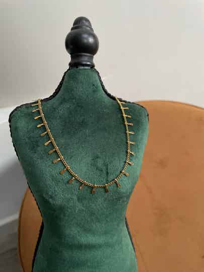 Necklace gold ivy