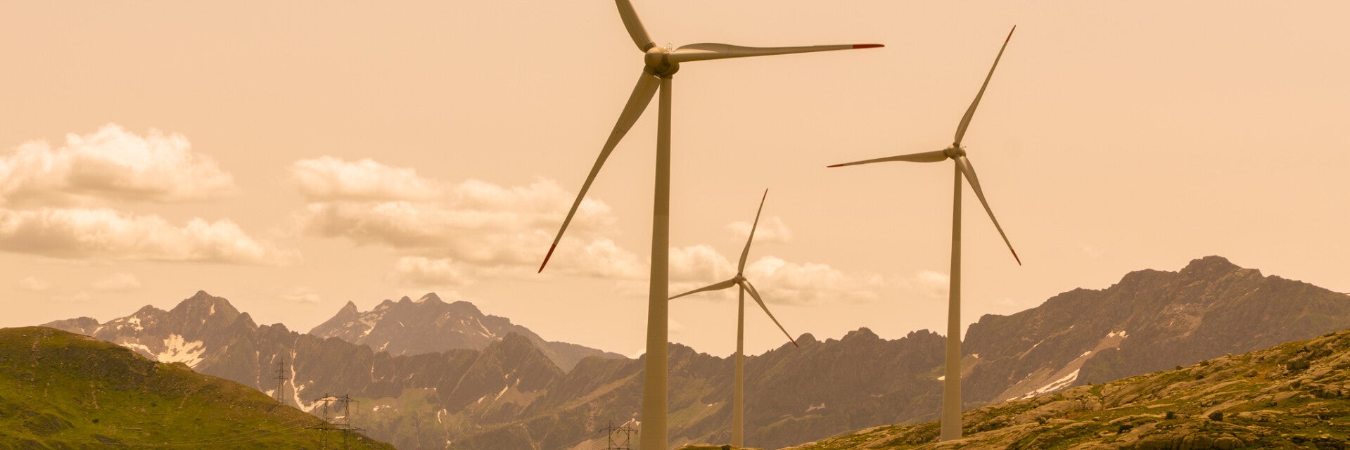 Zu sehen ist der Windpark San Gottardo.