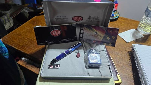NEW! Aurora, Limited Edition- "America" Fountain Pen Set. *Pen(18k Gold Nib), *Ink Bottle, *Display Case, *Original Paperwork.