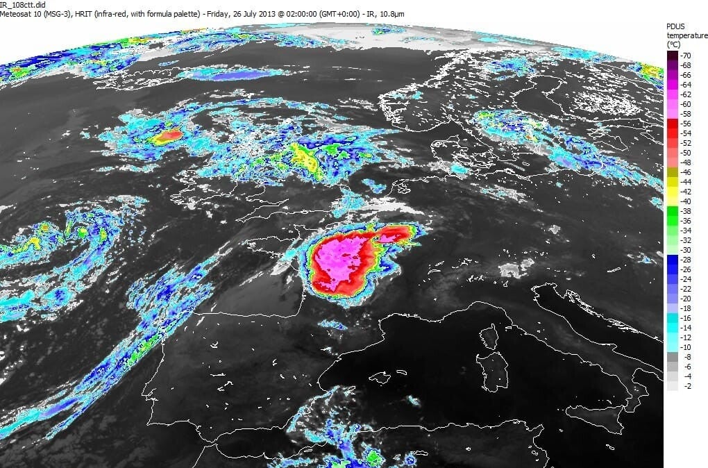 Satellietbeeld  27 juli 2013 rond 03 uur, bron: Meteosat