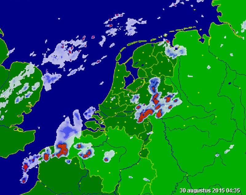 Radarbeeld 30 aug 2015 om 04.35 uur (Buienradar)