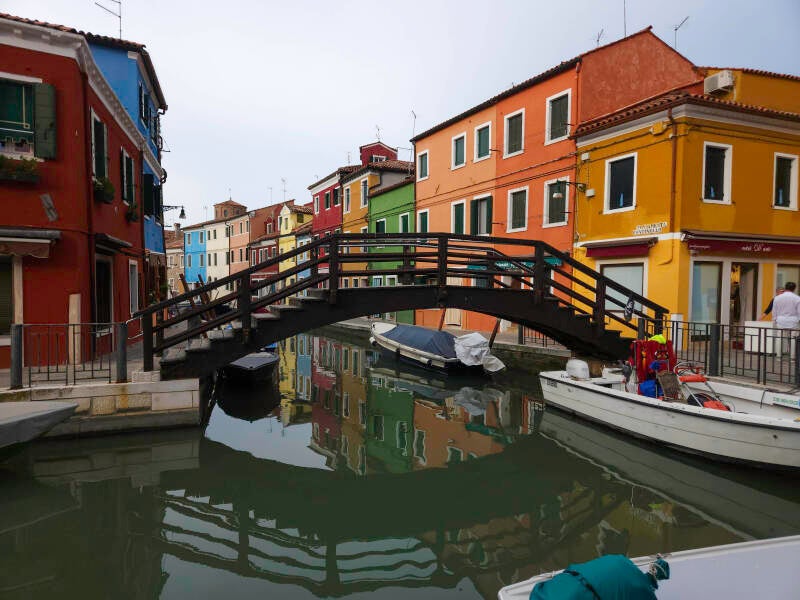 burano-bridge-morning-standard.jpg