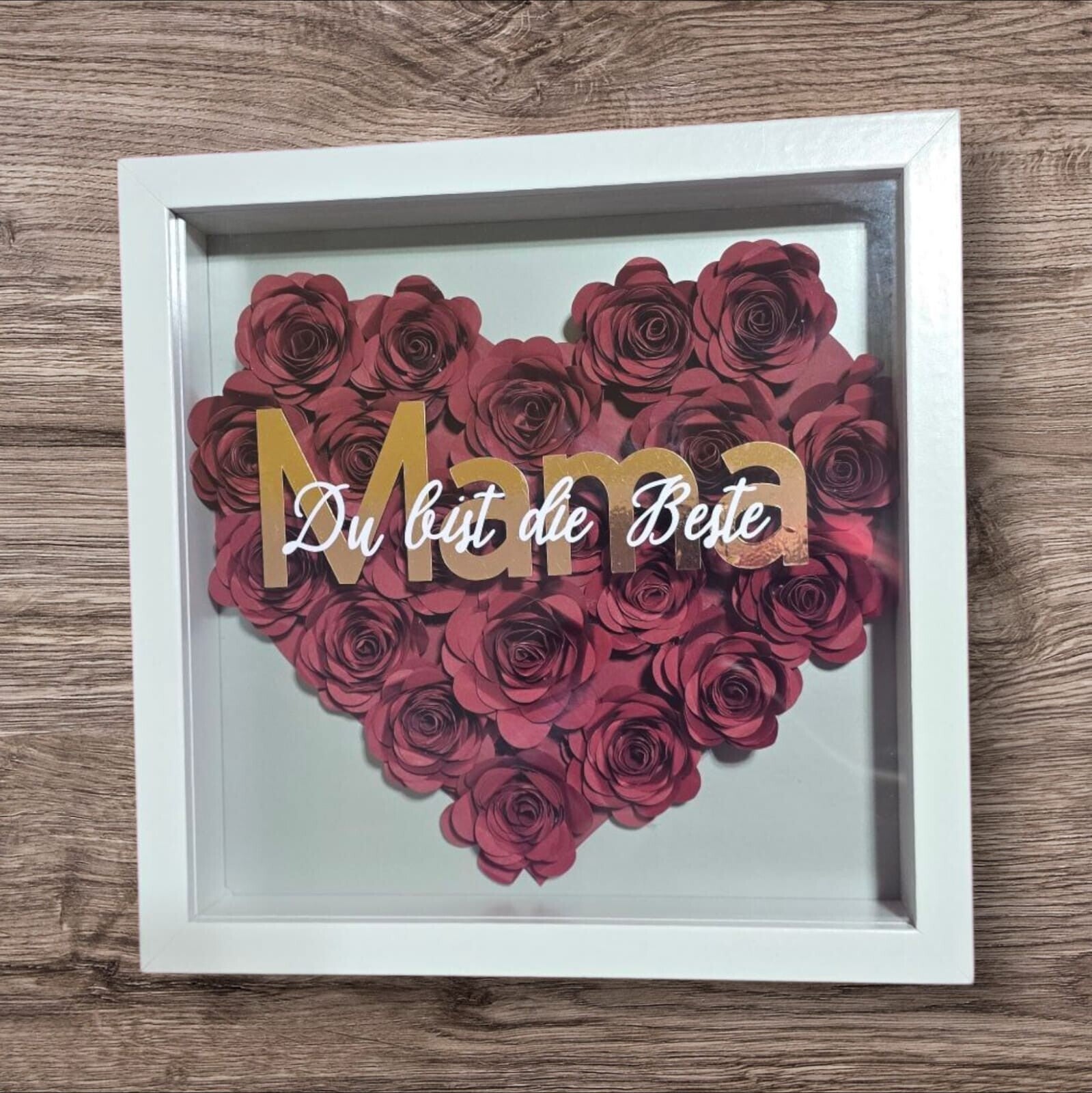 🌸🌷 Gefüllter Bilderrahmen mit handgedrehten Papierrosen – zum Muttertag 🌷🌸