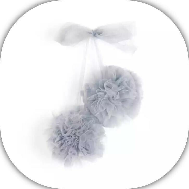 Chiffon pom pom 
