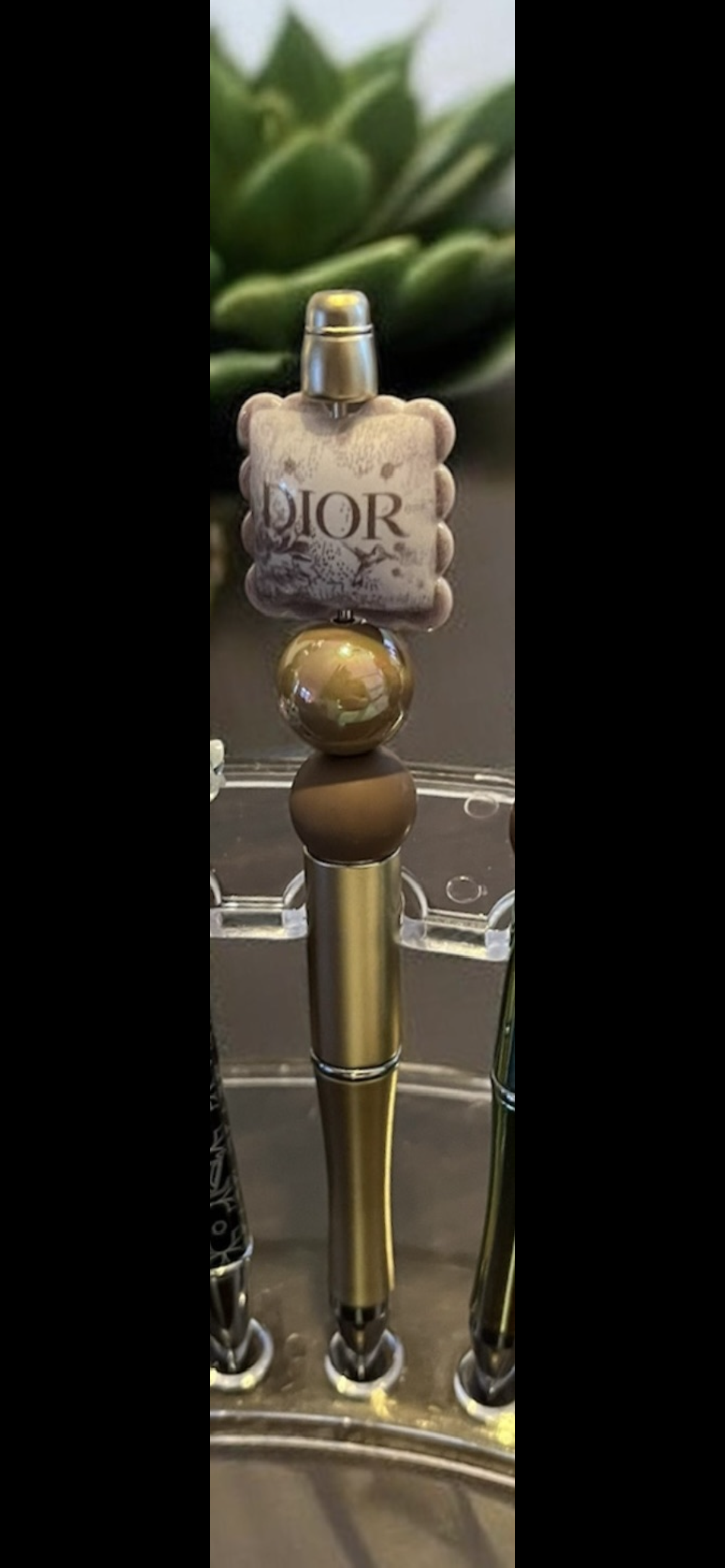 Dior pen