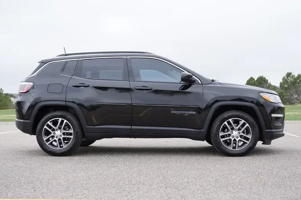 2019 Jeep Compass Sun and Wheel Edition