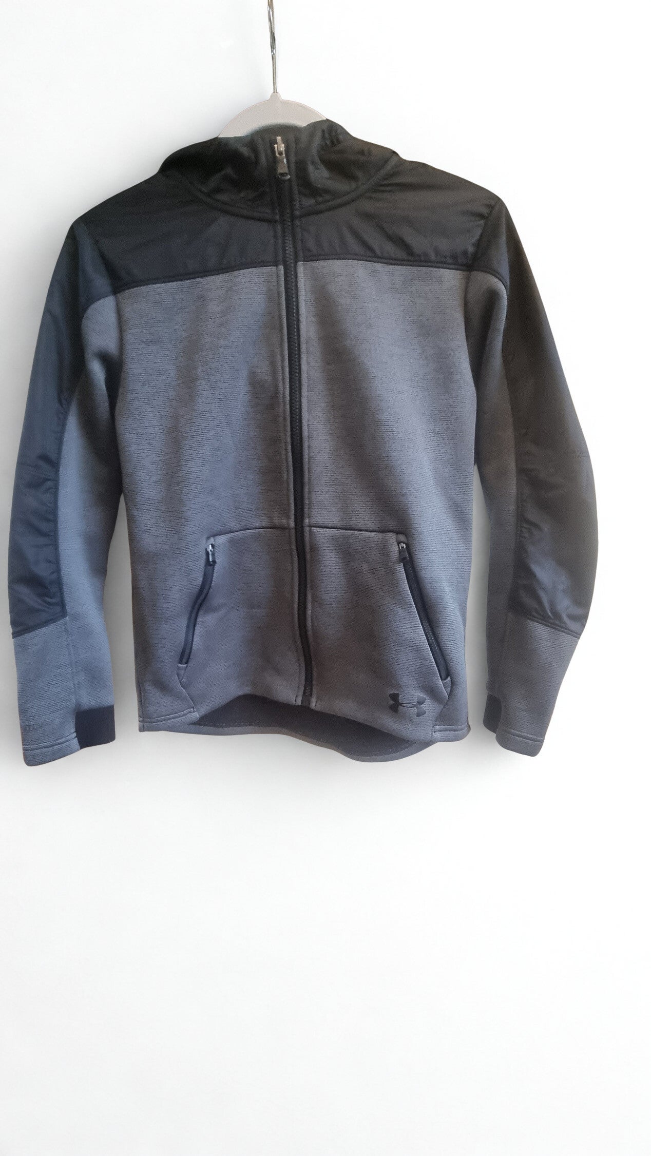Under Armour Jacket - Full zip Youth XL