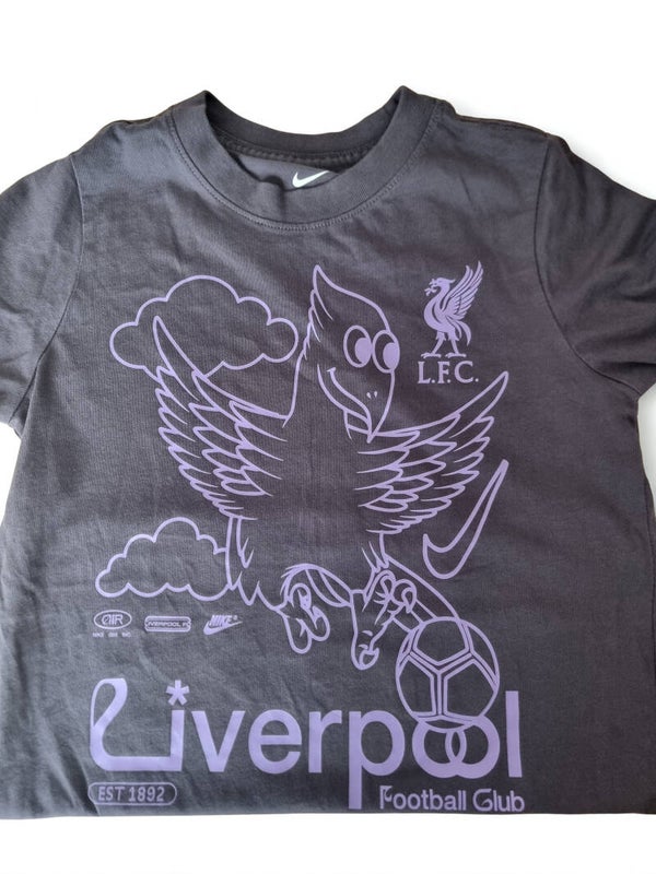 Nike Liverpool Shirt age 8-9