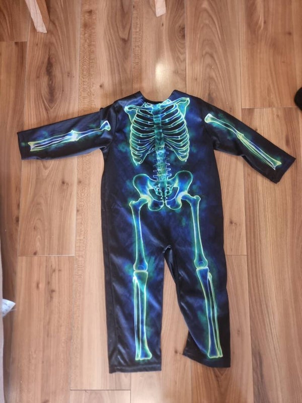 Skeleton costume - age 3-4
