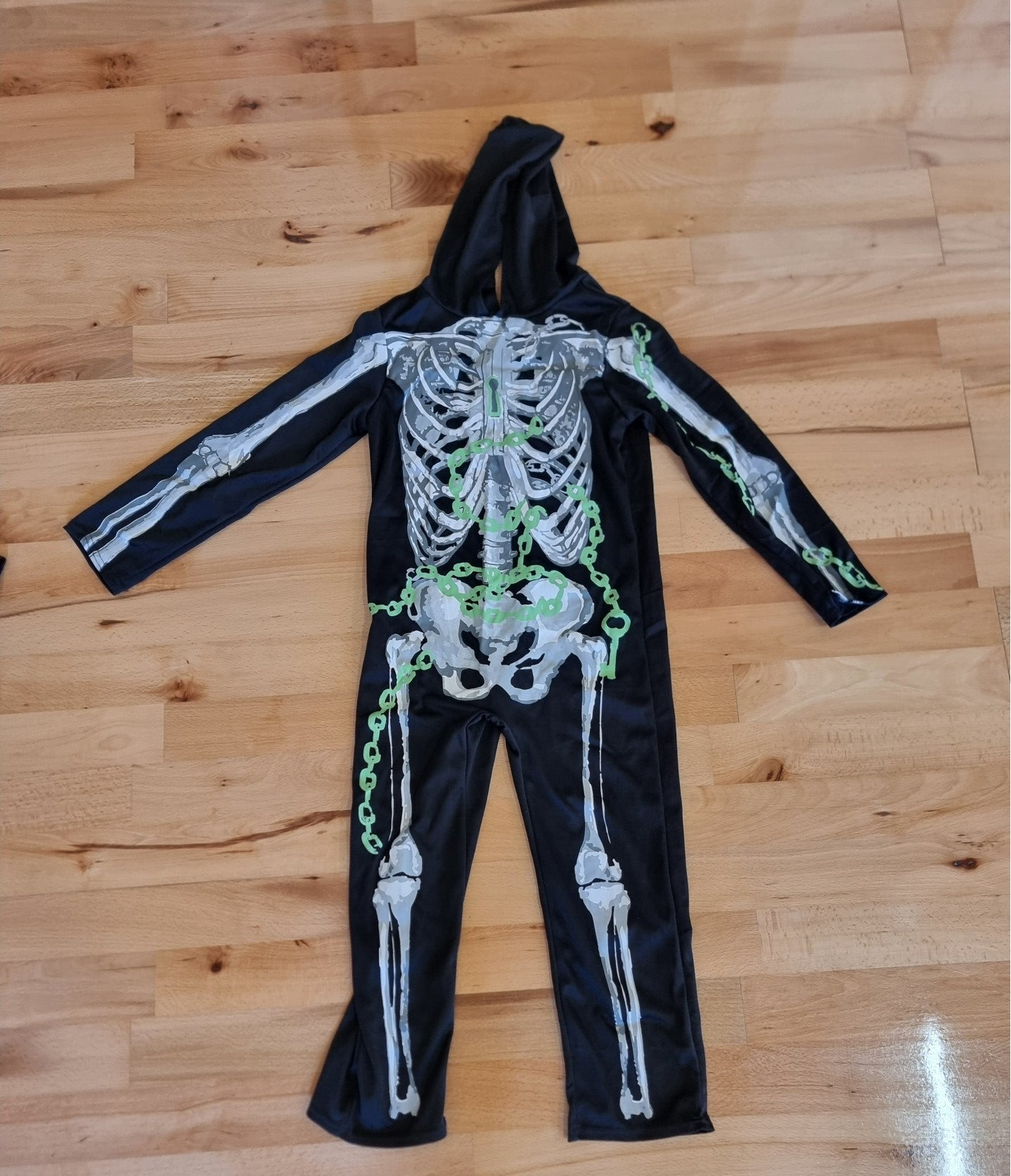 Skeleton costume - age 5-6