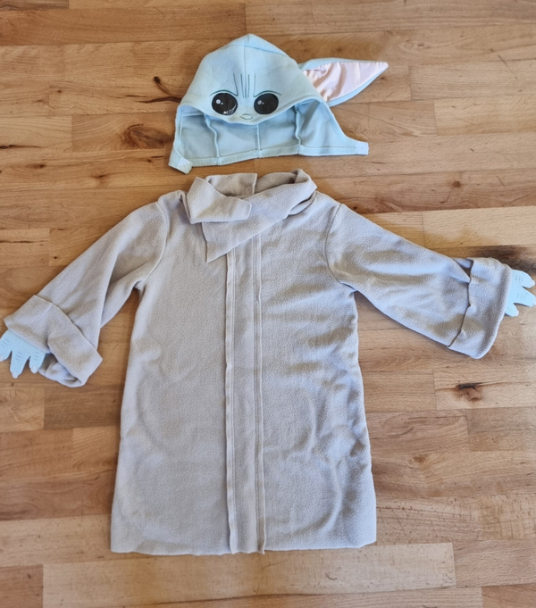 Yoda costume with mask age 3-4